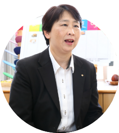 大阪本部 第3事業部 第3グループ グループリーダー/栄養士 木上 真由美